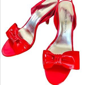 🔥NWT, Michael Shannon Red 3 inch heels, size 6, comes with dust bag